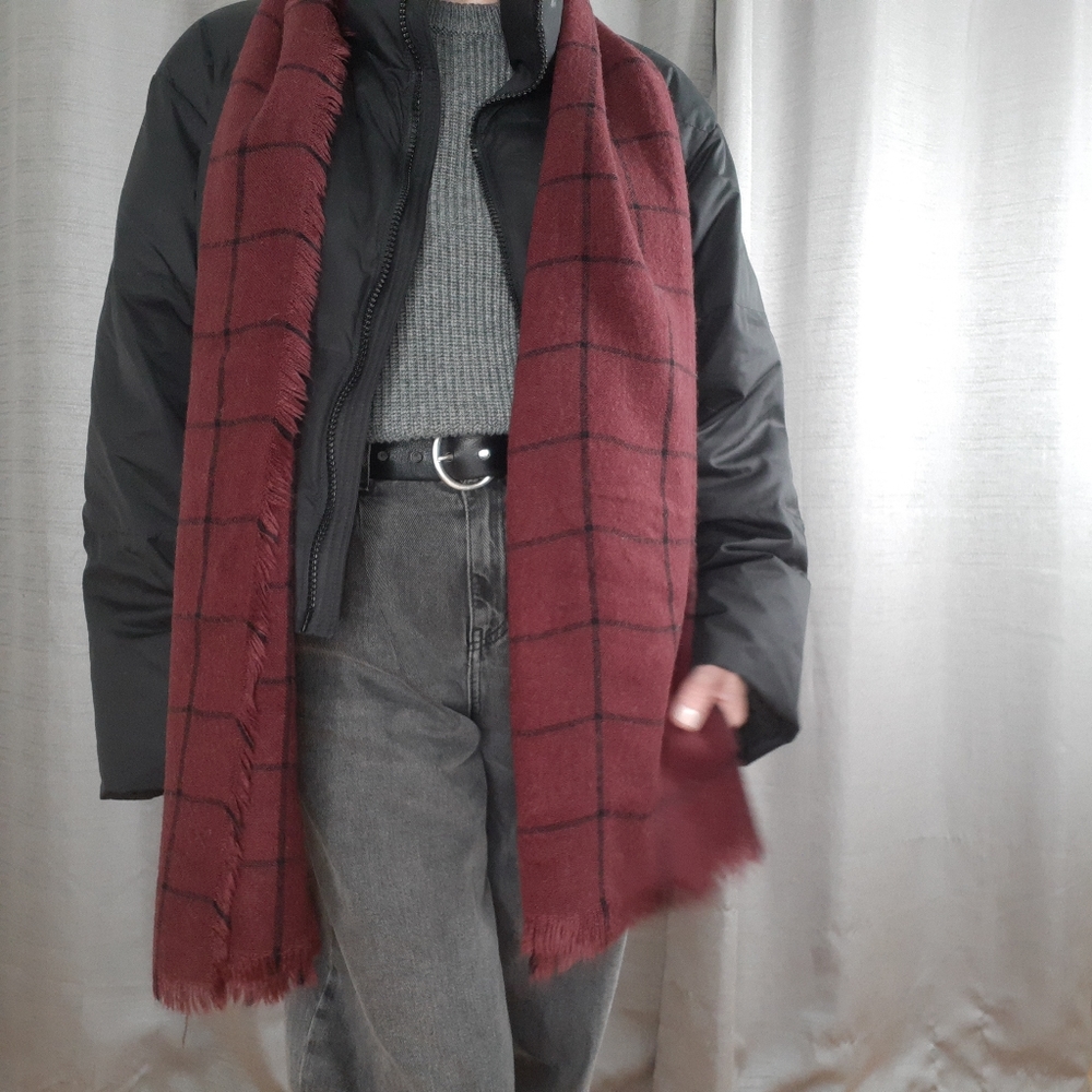 Italian vintage fringe scarf.